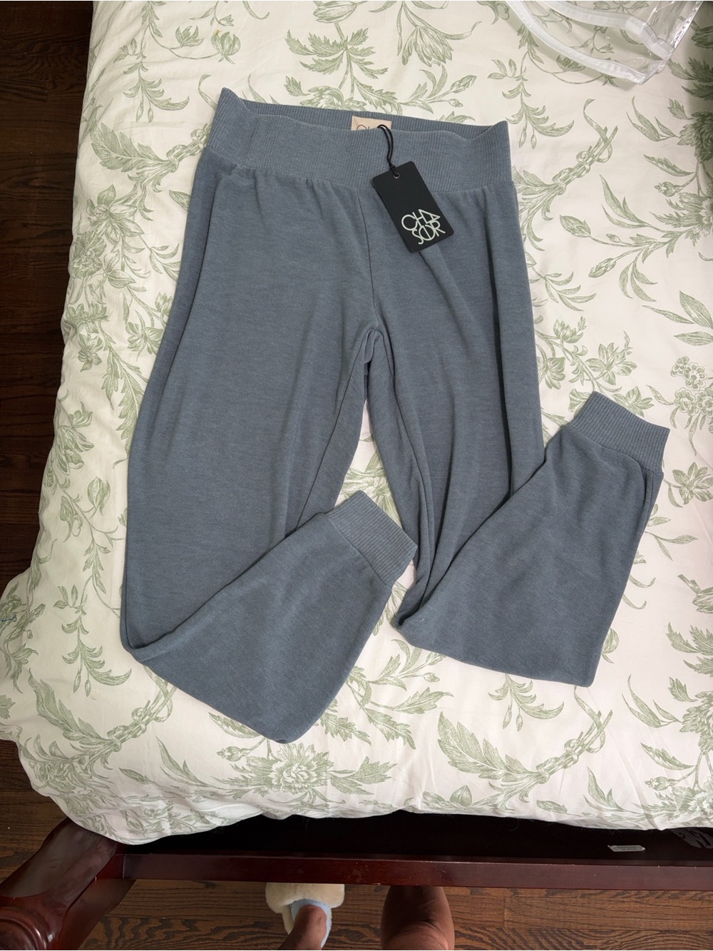NWT Chaser Slate Blue Joggers. SUPER SOFT!💙 Size medium.